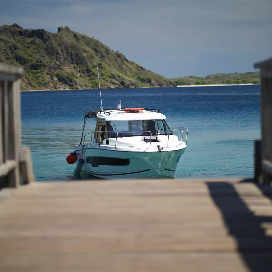 Labuan Bajo: Private Yacht Komodo Islands & Manta Snorkel - Key points at a glance