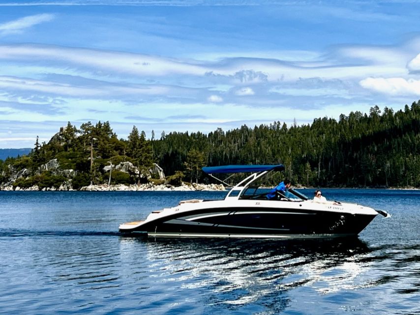 Lake Tahoe: Lakeside Highlights Yacht Tour - Whiskey Cove and the clear water