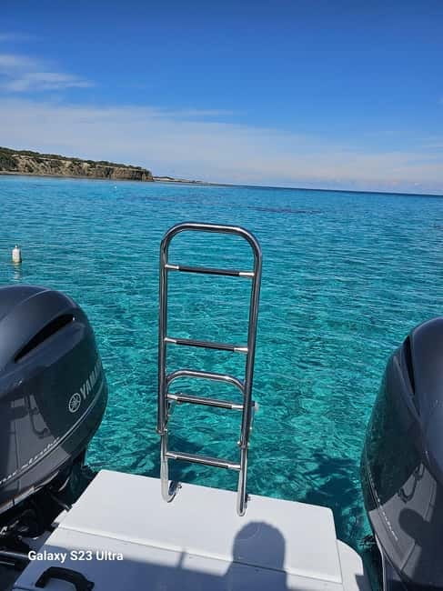 Latsi Blue Lagoon: Private Yacht with Drinks - Arriving at the Blue Lagoon