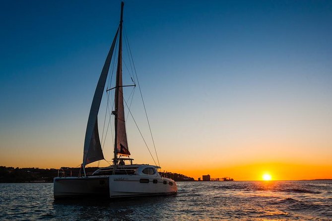 Lisbon: Sunset Cruise With Drinks on Spacious Yacht - Meeting the boat below the 25 de Abril Bridge