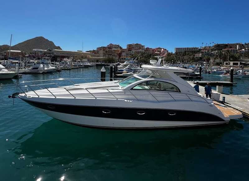 LOS CABOS: PRIVATE BAY AND ARCH TOUR. LUXURY YACHT - What Is Included, And What You Should Bring