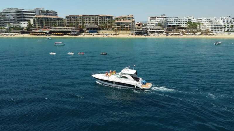 LOS CABOS: PRIVATE BAY AND ARCH TOUR. LUXURY YACHT - Whale Season From October Through April