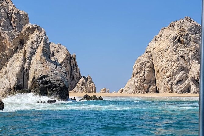 Los Cabos Yacht Adventure - Arch, Snorkel, Lunch, Drinks 1-18ppl - Timing, price, and who gets the best value