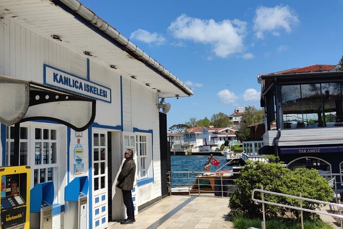 Luxury Bosphorus Yacht Cruise – Stopover in Asian Side - The Kanlica Stop: Yogurt and a Short Walk