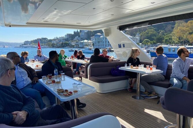 Luxury Bosphorus Yacht Cruise – Stopover in Asian Side - Asian-Side Sights on the Return Route