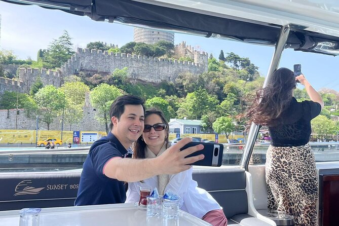 Luxury Bosphorus Yacht Cruise – Stopover in Asian Side - The Guide and the Commentary