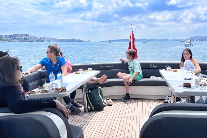 Luxury Bosphorus Yacht Tour – Asian Side Stop & Exploration - Maiden’s Tower and the return toward central Istanbul