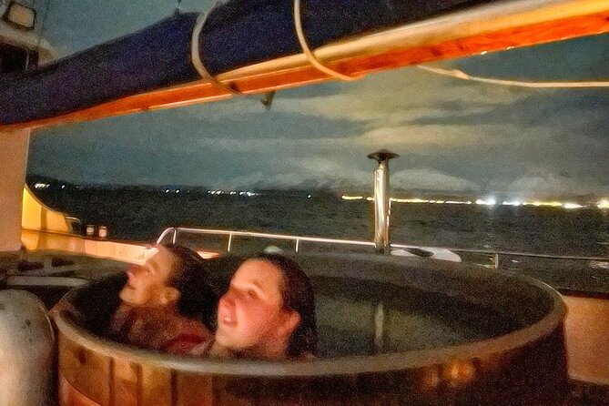 Luxury Northern Lights Yacht Cruise with Hot Tub from Tromsø - Reindeer soup, hot chocolate, and a warm cabin