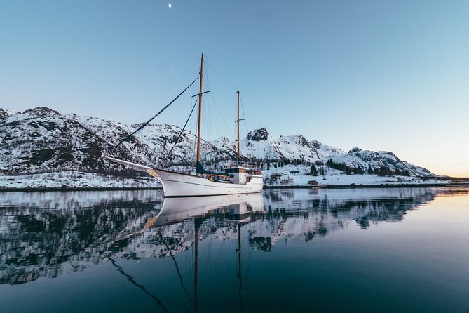Luxury Northern Lights Yacht Cruise with Hot Tub from Tromsø - Who should book this Tromsø yacht trip?