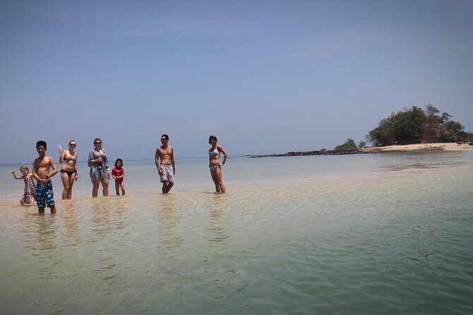 Luxury Private Motor Yacht Charter by Simba Sea Trips - Boat Lagoon sets the tone for the morning