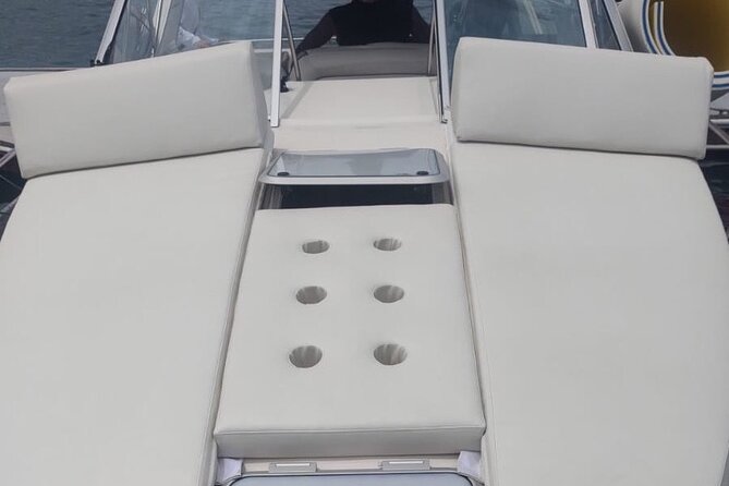 Luxury Yacht Charter and Arch Tour in Cabo San Lucas - A private start from Cabo Marina