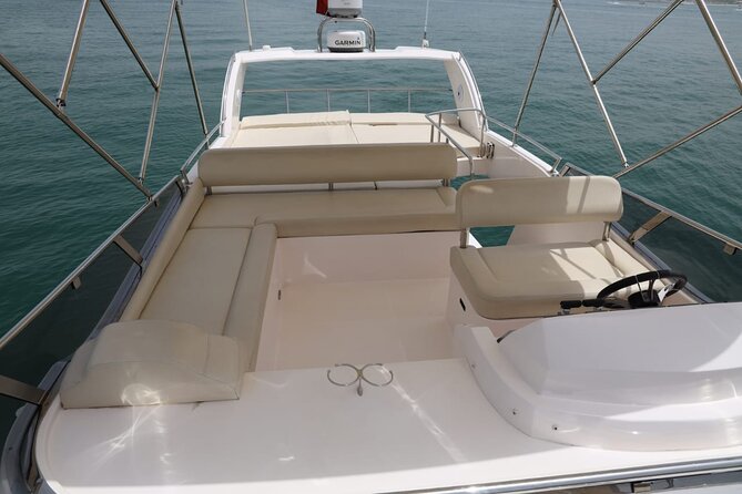 Luxury Yacht Charter : Dubai Marina, Atlantis The Palm & Burj Al Arab - Palm Jumeirah and Atlantis The Palm