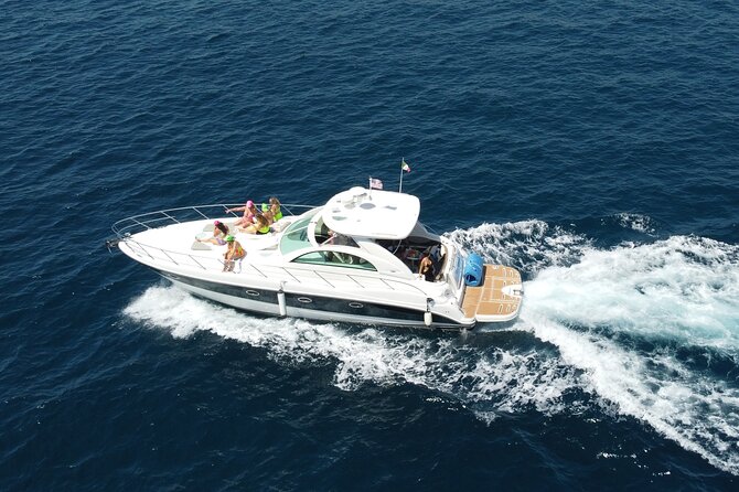 Luxury yacht for private tour EN Cabo San Lucas - Seeing the Arch from the Closest Point