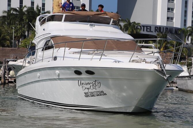 Luxury Yacht in Paradise and snorkel by Isla Mujeres - The Cancún Bay and Lagoon Cruise