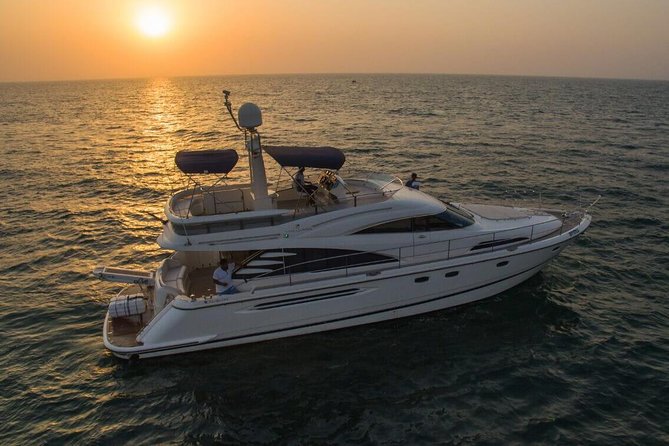 Luxury Yacht Tour Around Palm Island - Bringing Food, Drinks, and Your Own Music