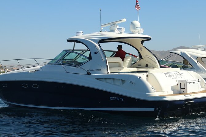 Luxury Yacht Tour in Los Cabos 45FT SeaRay Sundancer - Why a private SeaRay changes the Cabo boat-trip experience