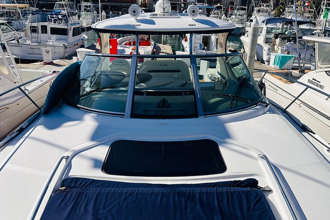 Luxury Yacht Tour in Los Cabos 45FT SeaRay Sundancer - Divorce Beach and the rougher Pacific side