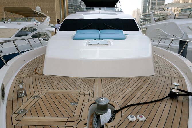 Majesty 77ft Diamond Dust — Dubai's best yacht rental - Choosing the right duration