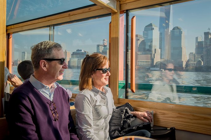 Manhattan Architecture Yacht Cruise - The Statue of Liberty and Ellis Island Views