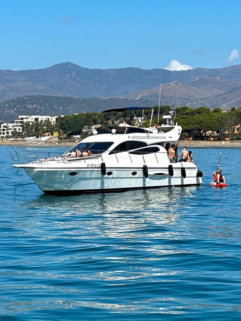 Marbella: Private Cruise in Yacht - Setting out from Puerto José Banús