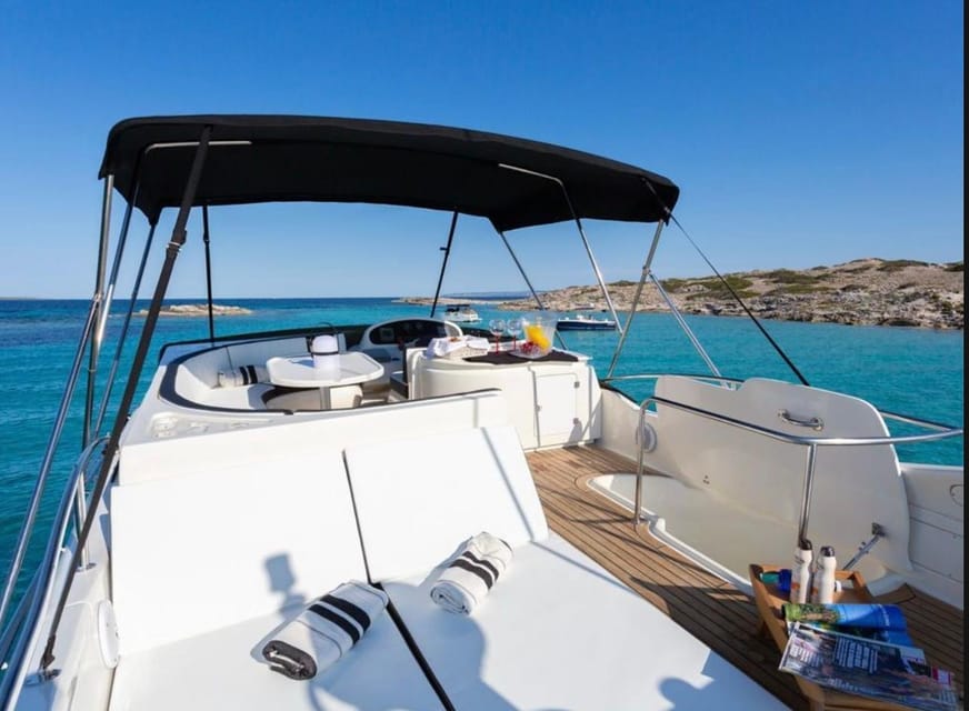 Marbella: Private Cruise in Yacht - Swimming, paddleboarding, and other water time