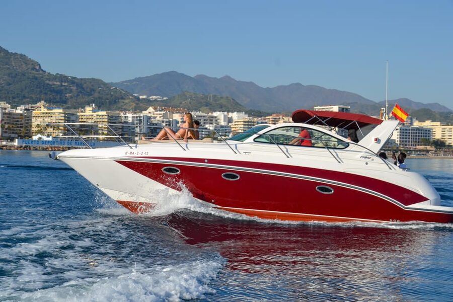 Marbella: views from a yacht for one or two hours - Who will enjoy this Marbella yacht trip?