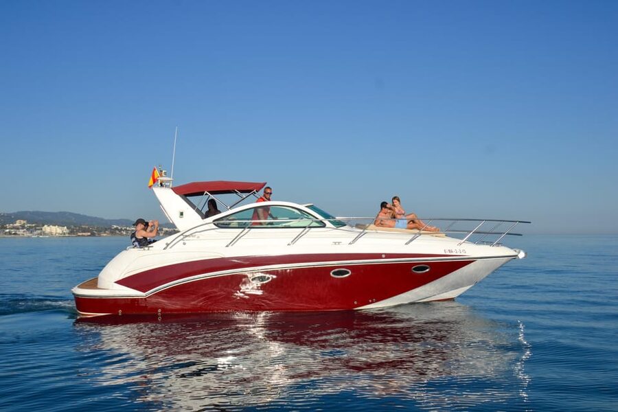Marbella: views from a yacht for one or two hours - Choosing between one hour and two