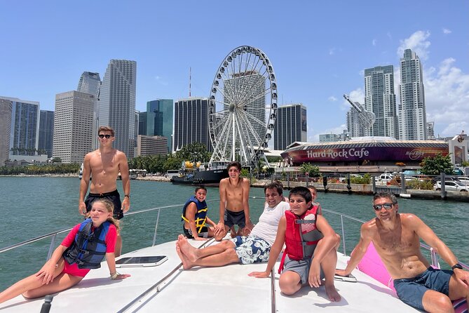 Miami Yacht Party – Discover Secret Spots w/ Captain & Drinks - Miami Beach, Brickell, and the waterfront homes