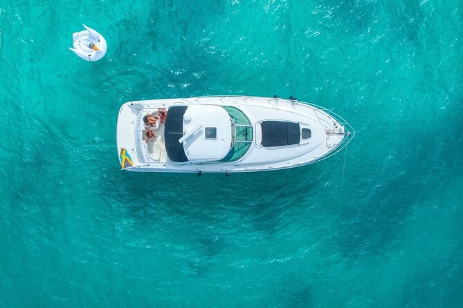 Montego Bay Private Yacht Tour with Open Bar and Lunch - Leaving from Montego Bay Yacht Club Marina