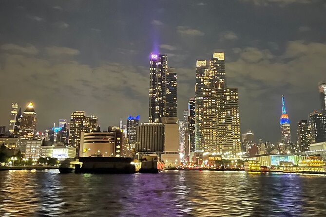 New York City Bright Lights Skyline Cruise on Yacht - Why a night cruise works so well in New York