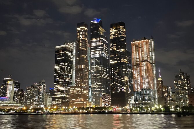 New York City Bright Lights Skyline Cruise on Yacht - The southern tip and changing city views