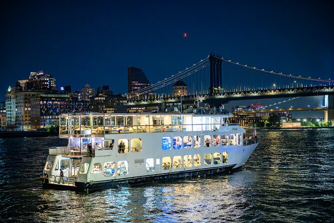 New York City Dinner Cruise on Luxury Yacht with Live Music - Key Points Before You Book