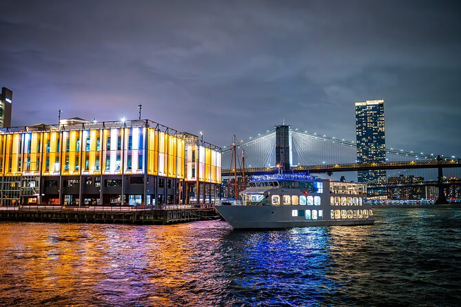 New York City Dinner Cruise on Luxury Yacht with Live Music - The Statue of Liberty After Dark