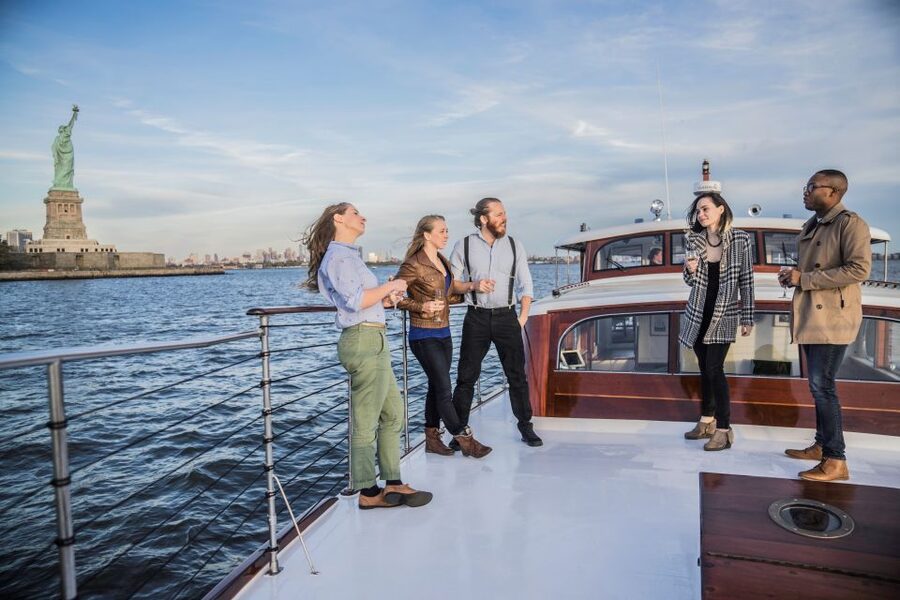 New York City: Mini Yacht Boat Ride with Sightseeing - A polished little yacht instead of a giant sightseeing boat