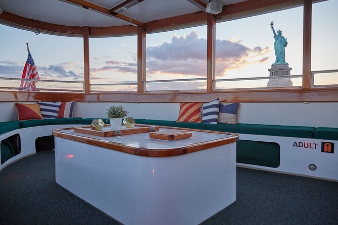 New York City Sunset Cocktail Cruise on Small Yacht - Key points to know before booking