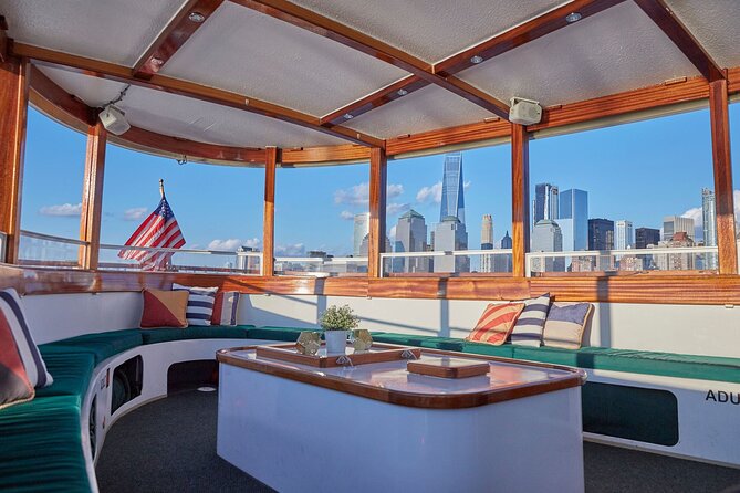 New York City Sunset Cocktail Cruise on Small Yacht - Comfort, weather, and the choice between cabin and bow