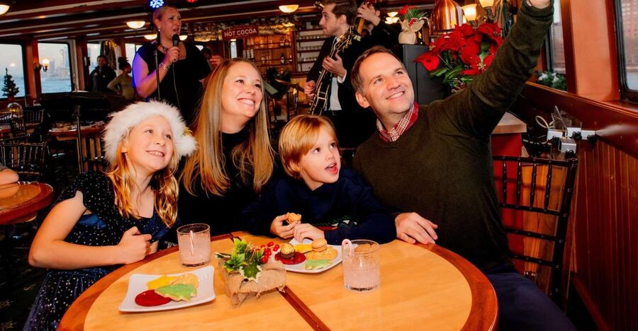 NYC: Holiday Yacht Cruise with Jazz, Cocoa & Carols - What the heated cabin does well in winter