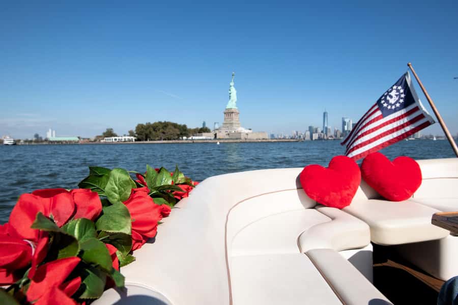NYC: Statue of Liberty Private Yacht Tour - Who Will Get the Most From This Tour?