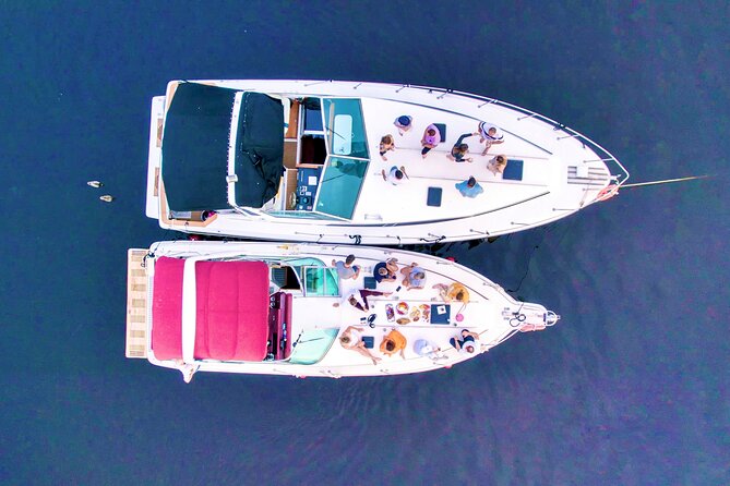 Ottawa: 1-Hr. Public Tour on a Real Yacht (Thurs. to Sun. @ 6 PM) - A 6 PM departure from Point Gatineau
