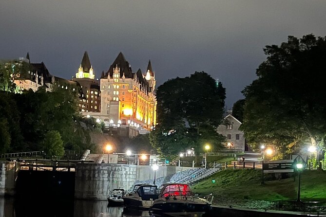 Ottawa: 1-Hr. Public Tour on a Real Yacht (Thurs. to Sun. @ 6 PM) - Drinks, food, and the onboard mood