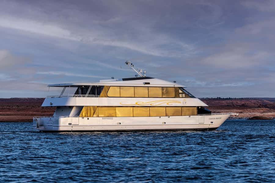 Page: Wahweap Bay Canyon Princess Yacht Dinner Cruise - Drinks come from a cash bar