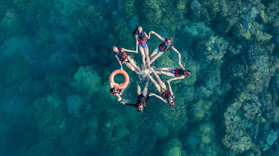 Pattaya: Full-Day 2 Islands Yacht Trip with Lunch and Sunset - Service That Makes the Difference