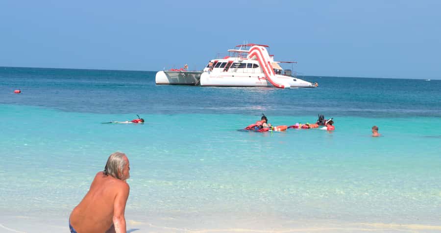 Pattaya: Full-Day 2 Islands Yacht Trip with Lunch and Sunset - Who Will Enjoy This Most