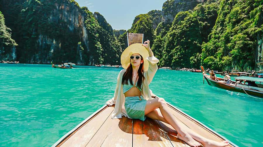 Phuket: Indigo Luxury Yacht to Phi Phi, Maya & Maithon - What this Phuket cruise is really offering