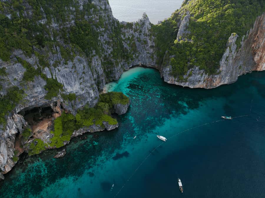 Phuket: Phi Phi Island & Maya Bay Luxury Yacht Day Tour - What the $273 price really buys