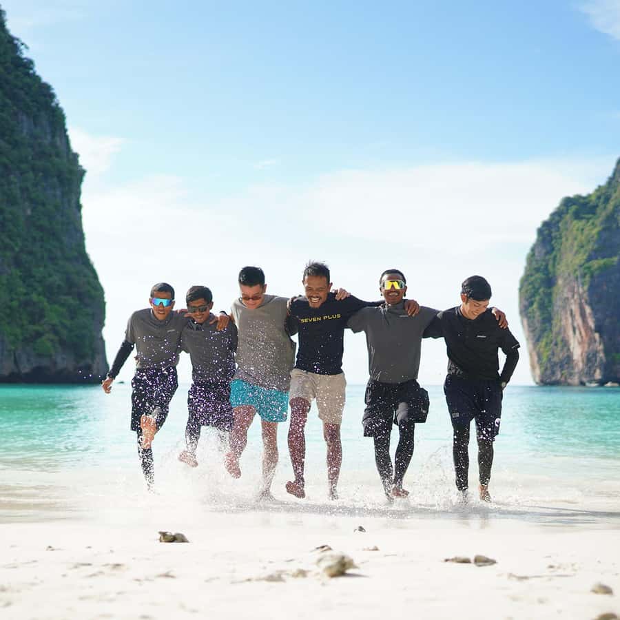 Phuket: Phi Phi, Maya, and Maiton by Luxury Yacht with Lunch - Why This Phuket Yacht Trip Costs $111