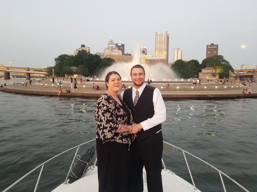 Pittsburgh: Private Yacht River Cruise with Captain and BYOB - Leaving Station Square by boat