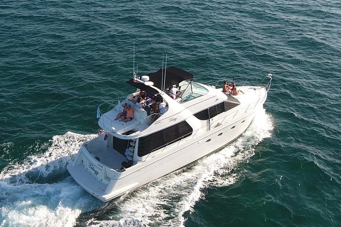 Playa Mujeres rent a Yacht 4hrs with Food and drinks aboard CA55 - Is $2,400 a fair price?