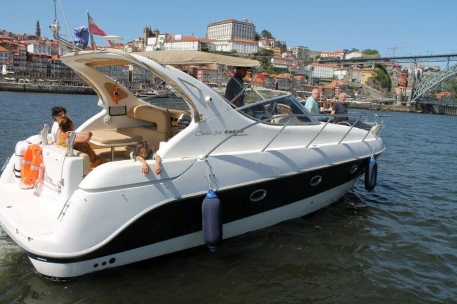 Porto: 6 Bridges Private Yacht Tour with Wine & Snacks - São João Bridge and Maria Pia Bridge
