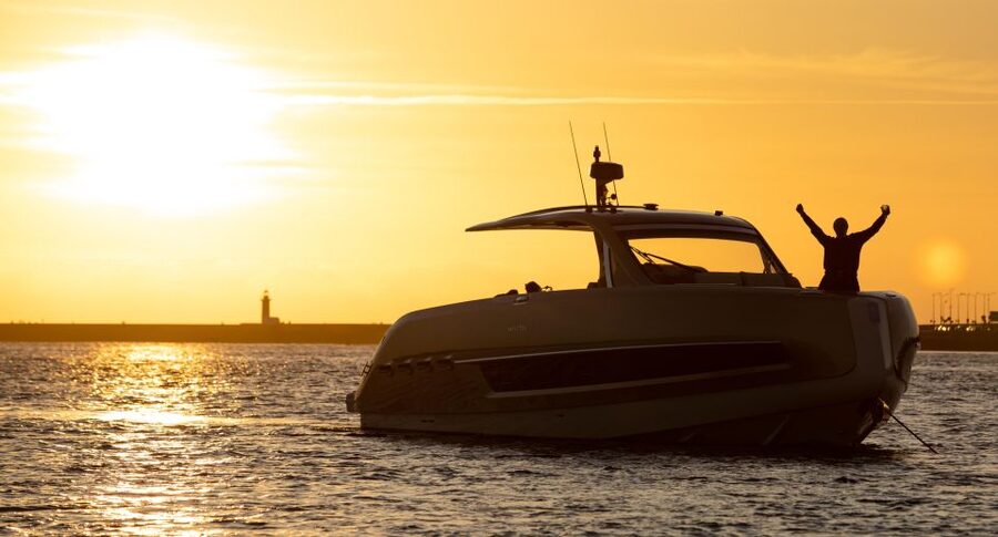 Porto: Douro River 2h Sunset Private Cruise with Port Wine - Arrábida Bridge and the western waterfront